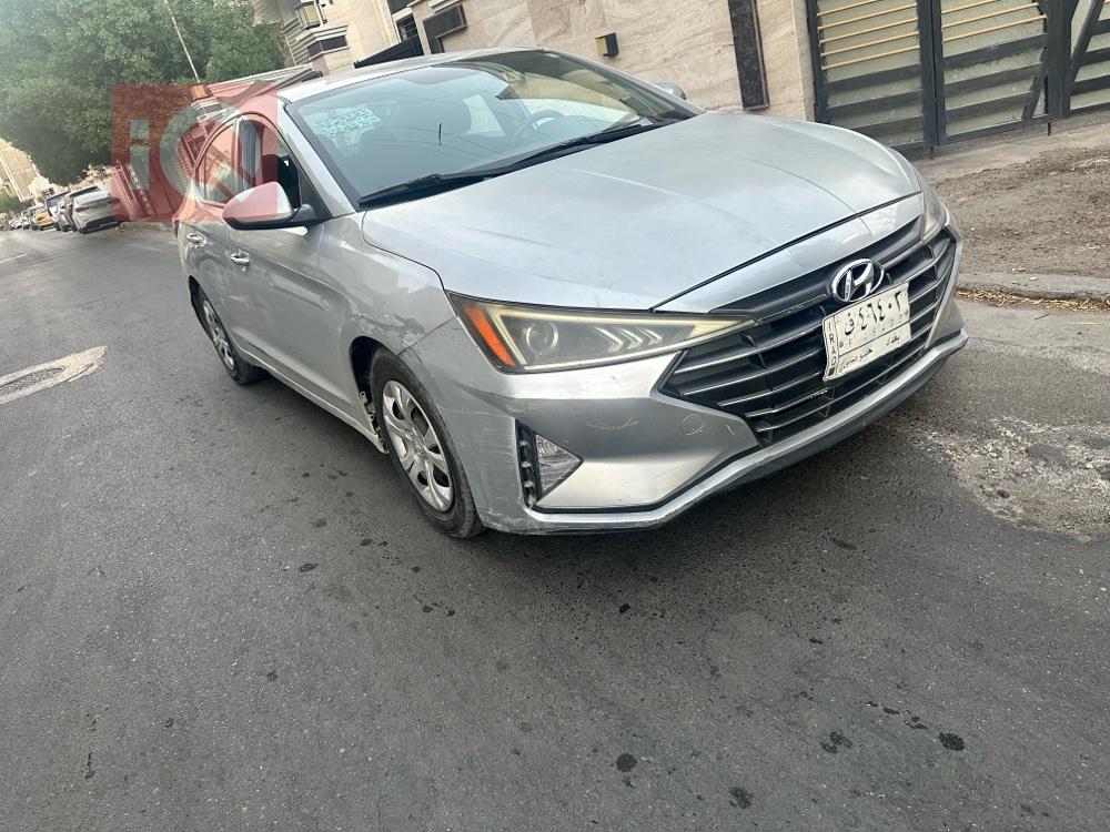 هیوندای ئەلەنترا